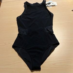 NWT RIPCURL MIRAGE ULTIMATE GOOD surf suit size XS